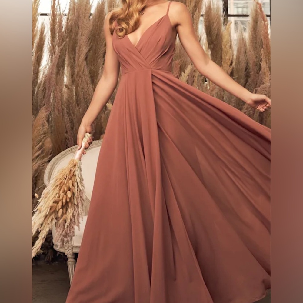 Lulus NWT Rust Rose gown